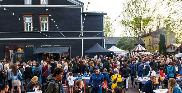 best-london-food-tours-guide-best-markets-cafes-and-restaurants-mid-content-4